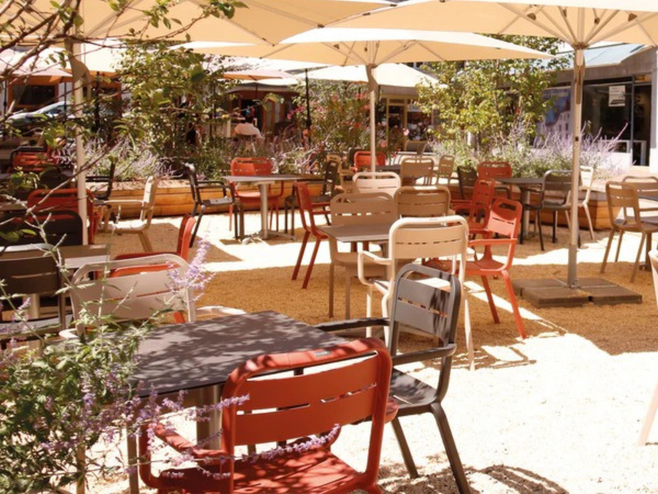 16 Poltrone Cannes Grosfillex