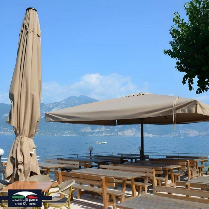Ombrellone a palo centrale antracite Platino Superior 7,5X7,5 mt